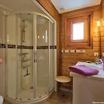 Les Brimbelles Avec Jacuzzi جوراردُميه