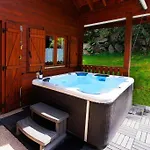 Les Brimbelles Avec Jacuzzi * جوراردُميه