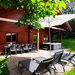 Les Brimbelles Avec Jacuzzi جوراردُميه