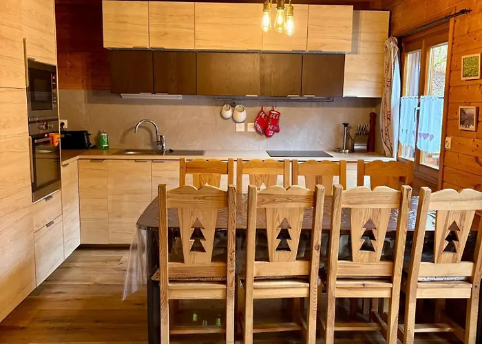 Les Brimbelles Avec Jacuzzi